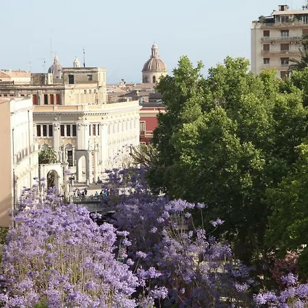 Di Leo's Flats * Catania